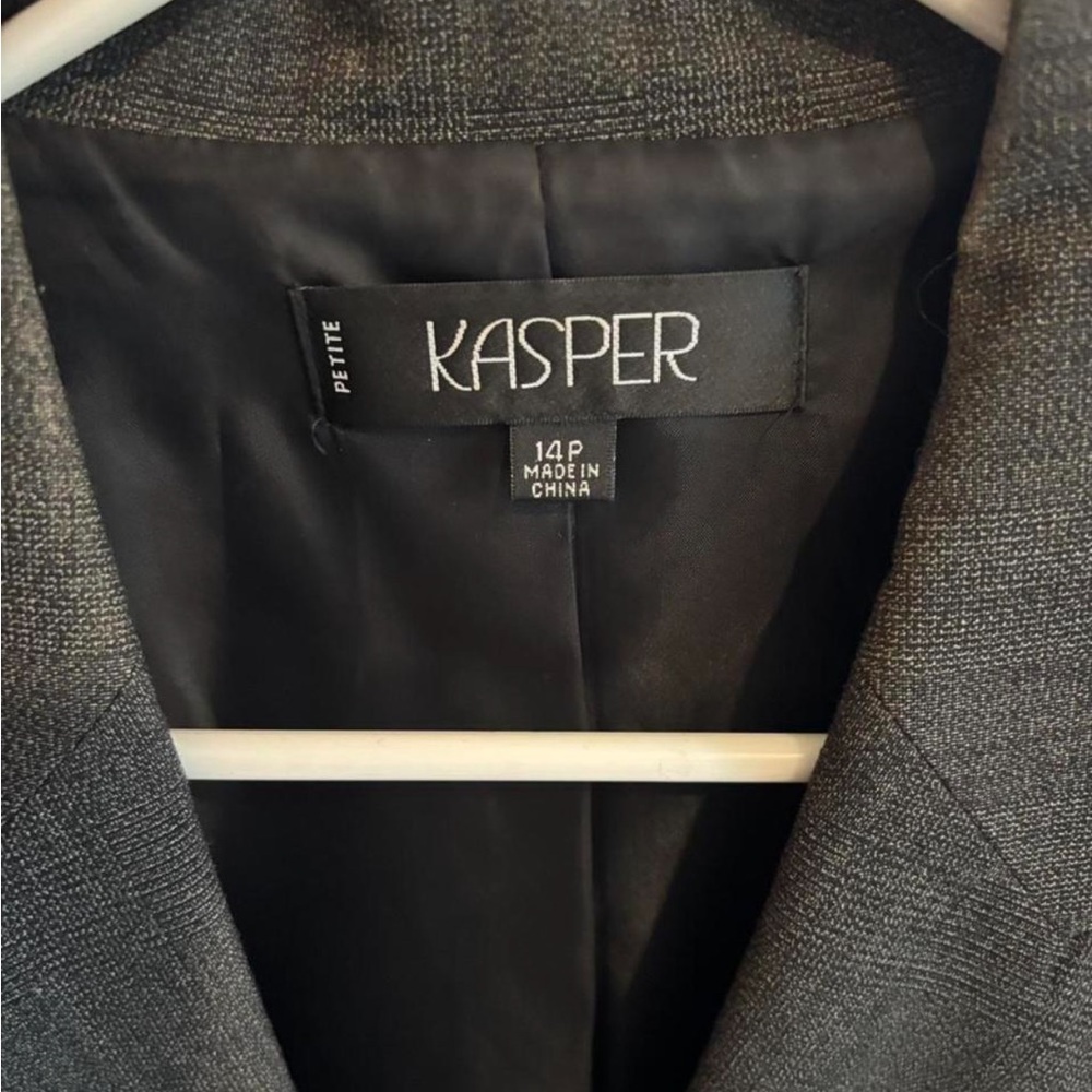 Kasper Women's Classic Gray Blazer - Picture 2 of 5